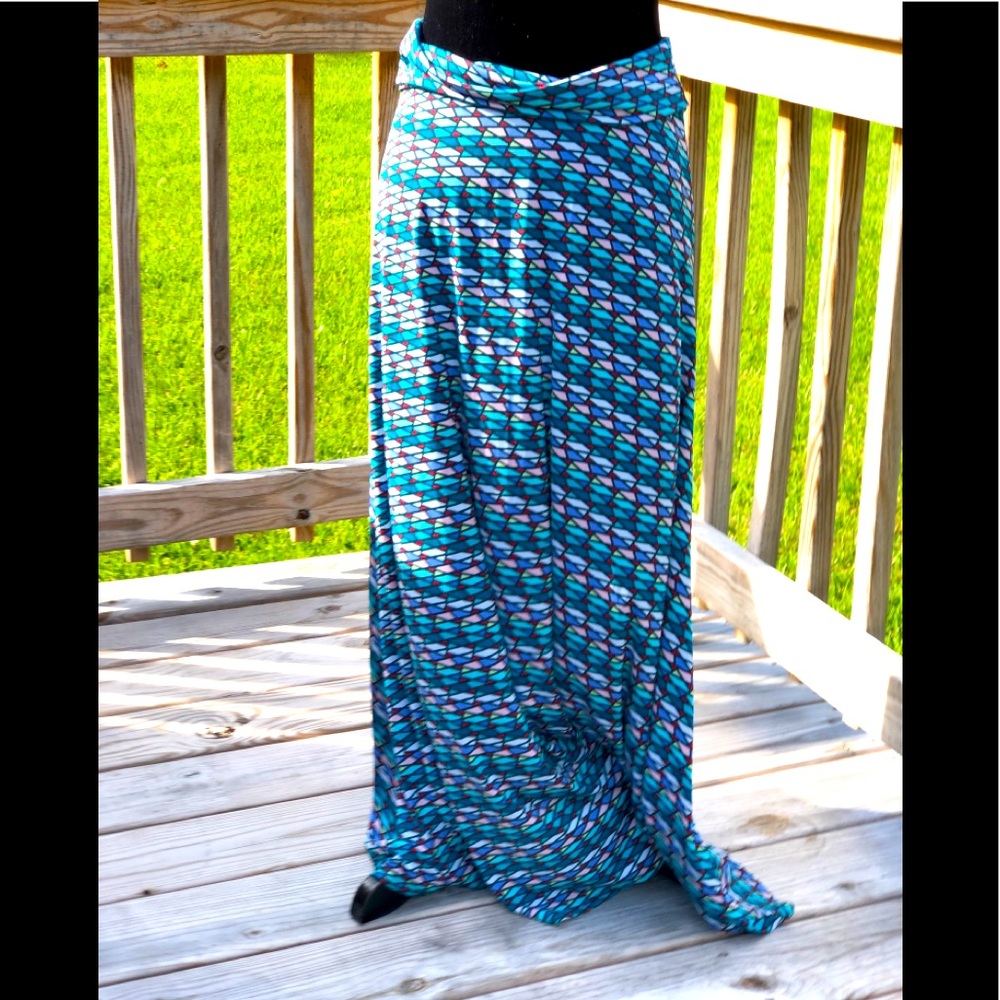 LulaRoe Maxi Skirt Medium Geometrical NWOT
